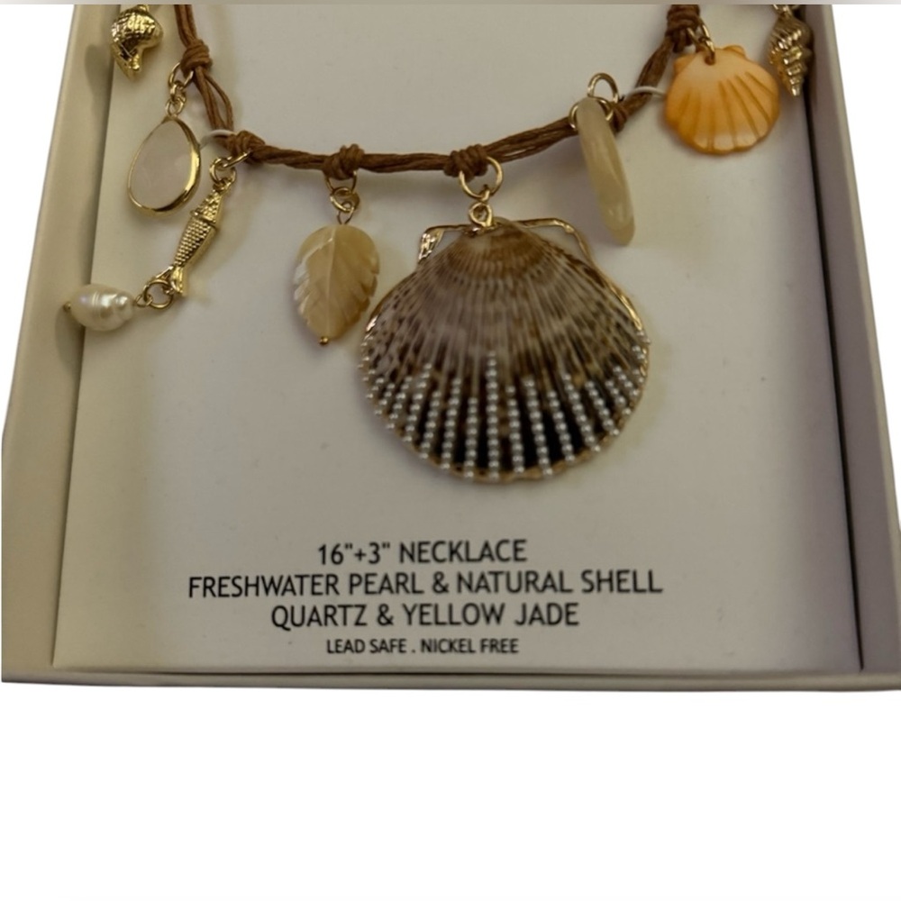 🔥NEW🔥House of Harlow 1960 Gold and Brown Shell Necklace - Picture 3 of 6